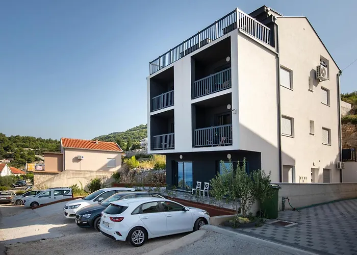 Awesome In With Wifi * كومارنا