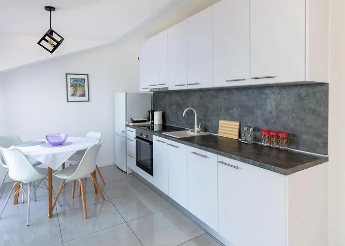 Awesome In With Wifi شقة